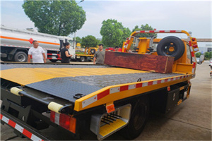 商水附近拖车电话号码服务